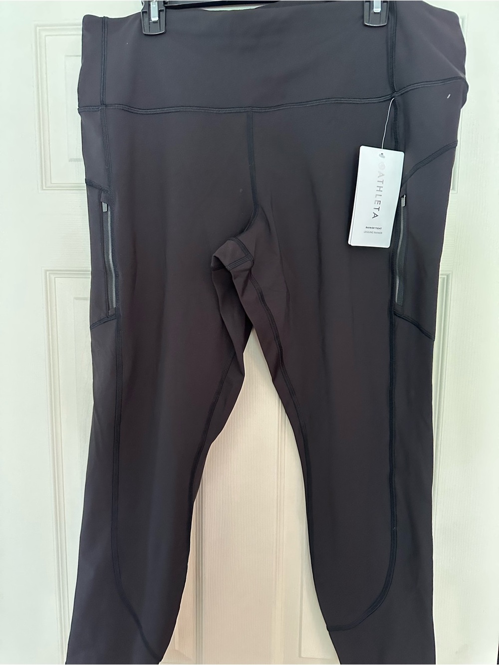 Athleta Women’s Black Active Leggings with Side Zip Pockets